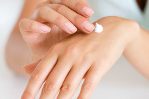 Sunscreen Indoors - Tannan Plastic Surgery